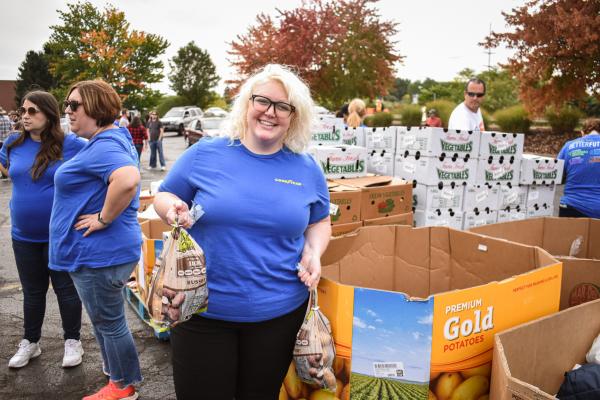 An Akron-Canton Regional Foodbank volunteer