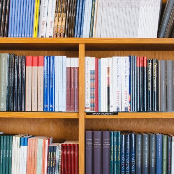 bookshelf