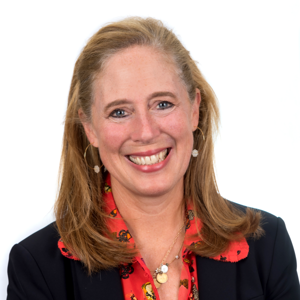 Elizabeth Voudouris﻿